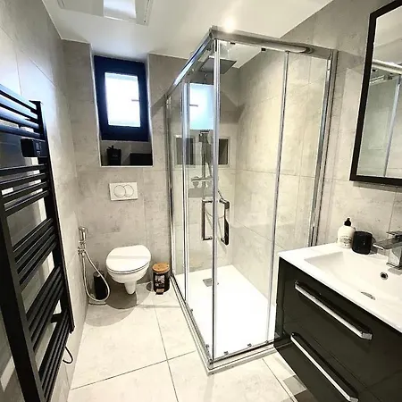 Apartment Jungle Garage Prive Netflix Saint-Etienne (Loire)